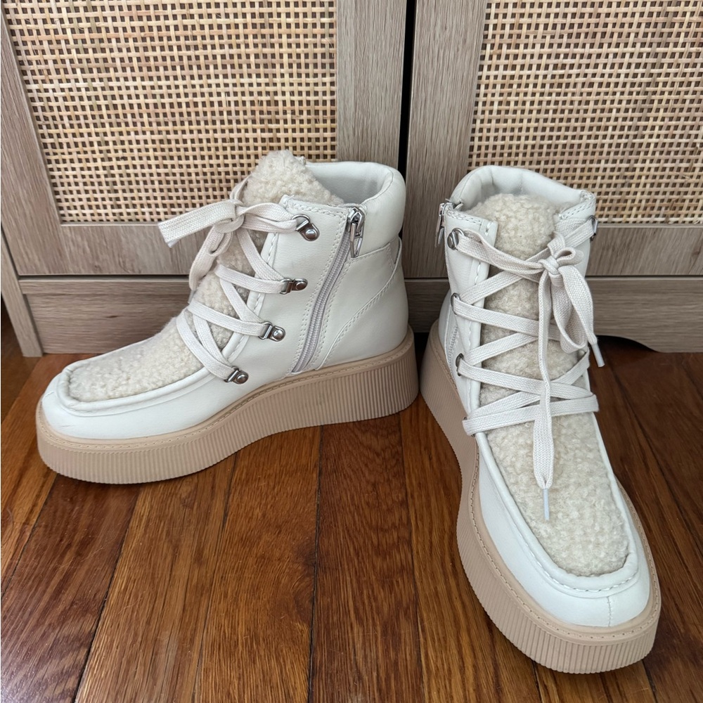 Women's Ivory Dolce Vita Jasmin Boots Size 7